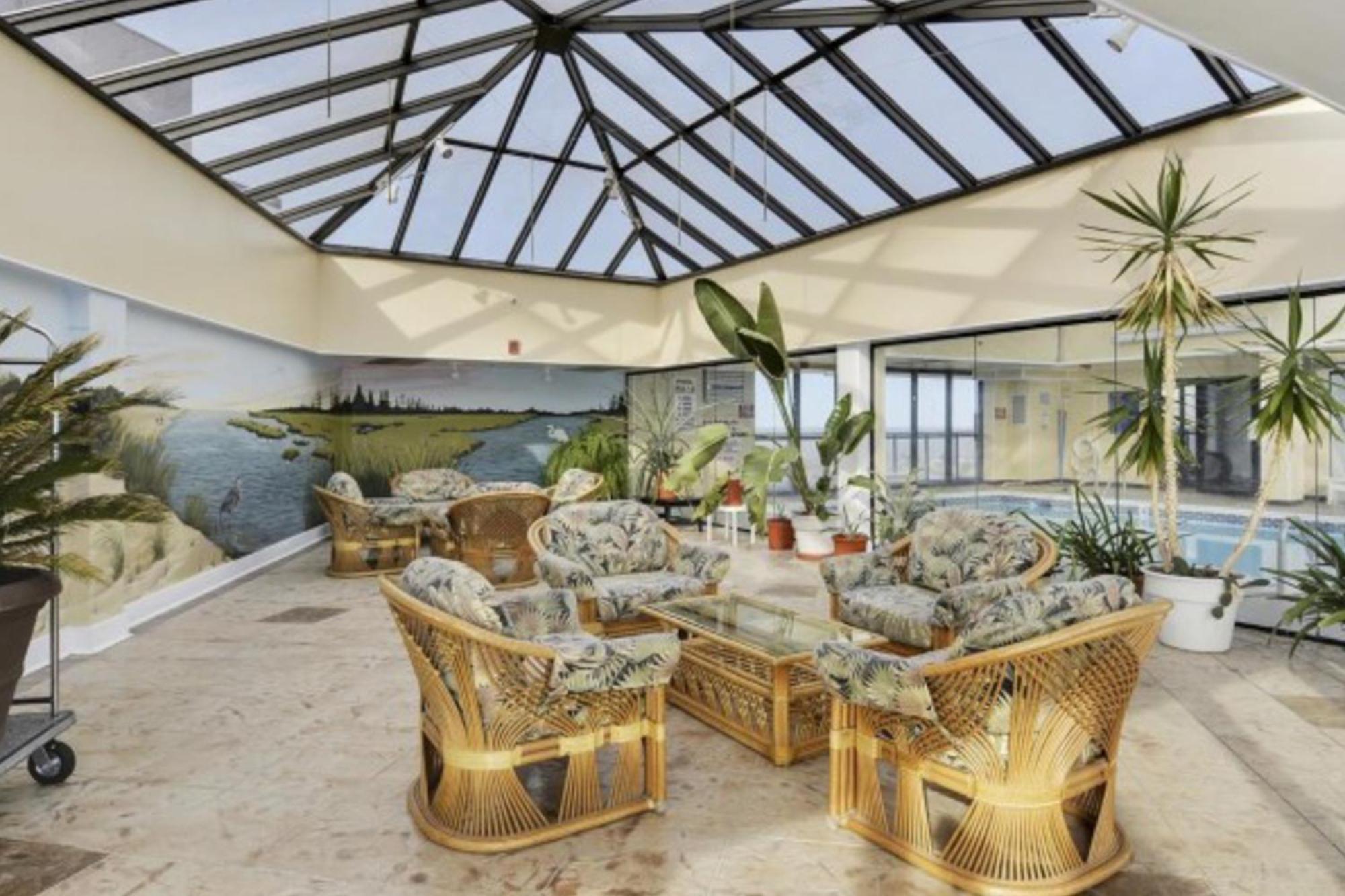 Golden Sands Ocean City Room photo