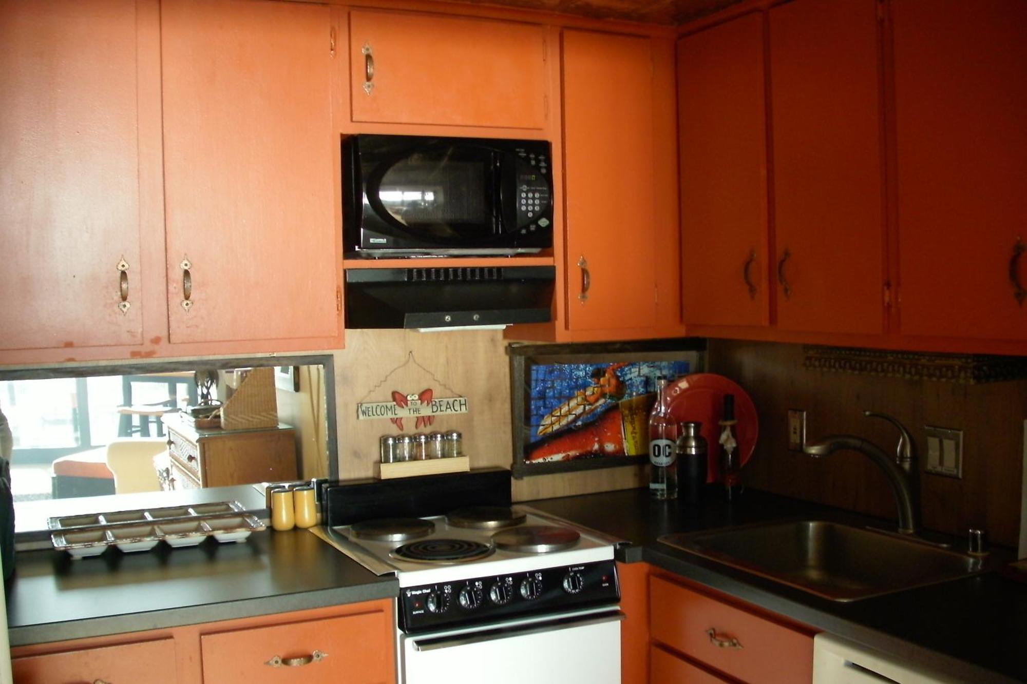 Golden Sands Ocean City Room photo