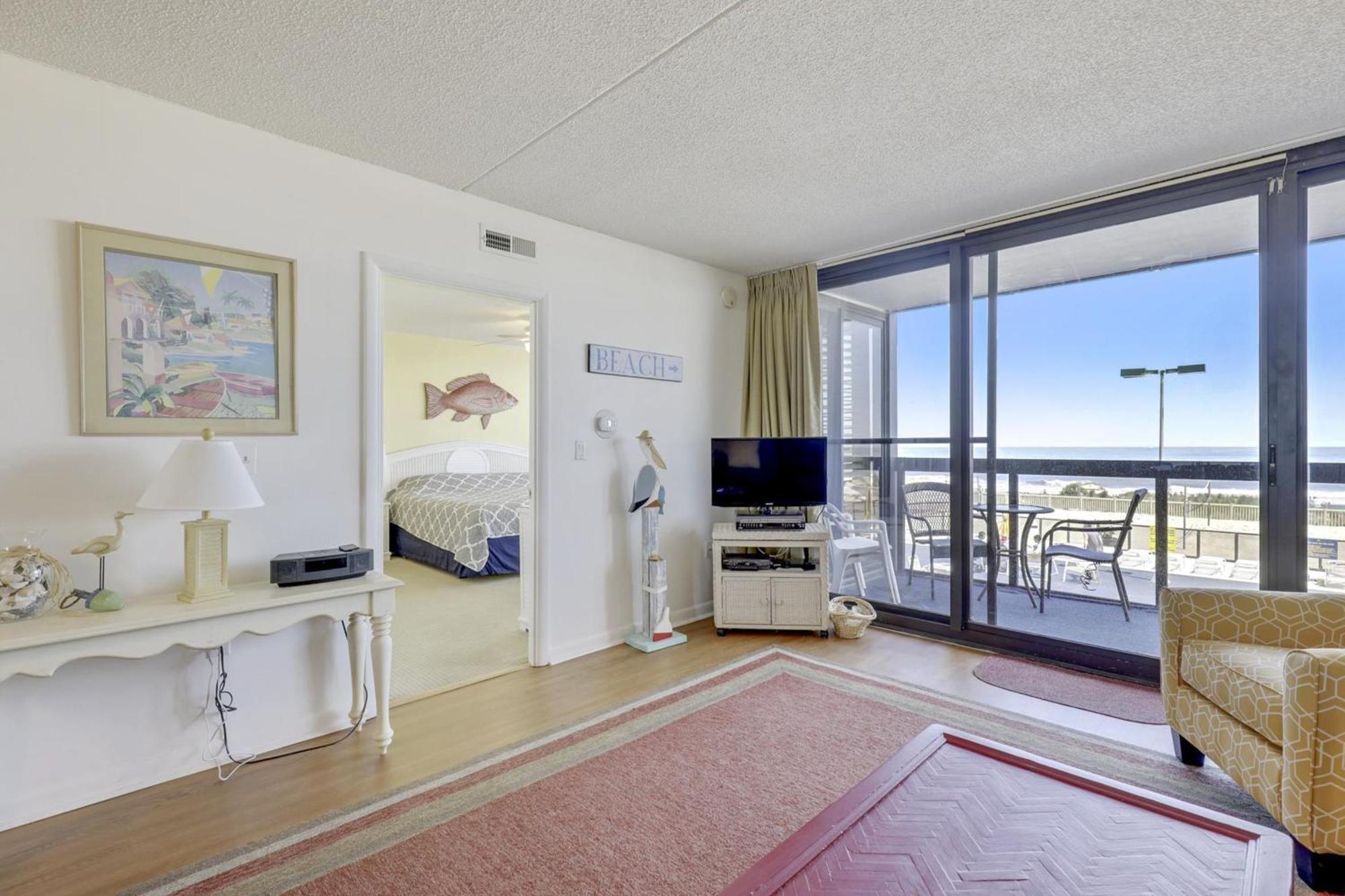 Golden Sands Ocean City Room photo
