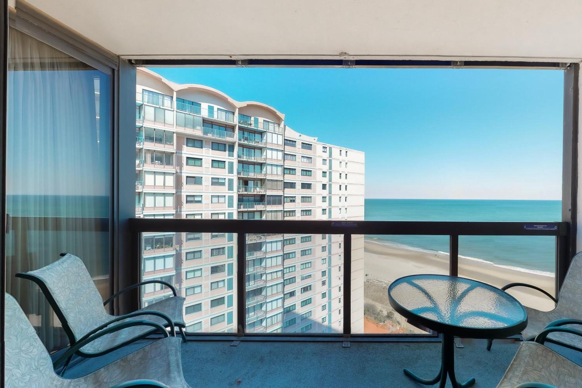 Golden Sands Ocean City Room photo