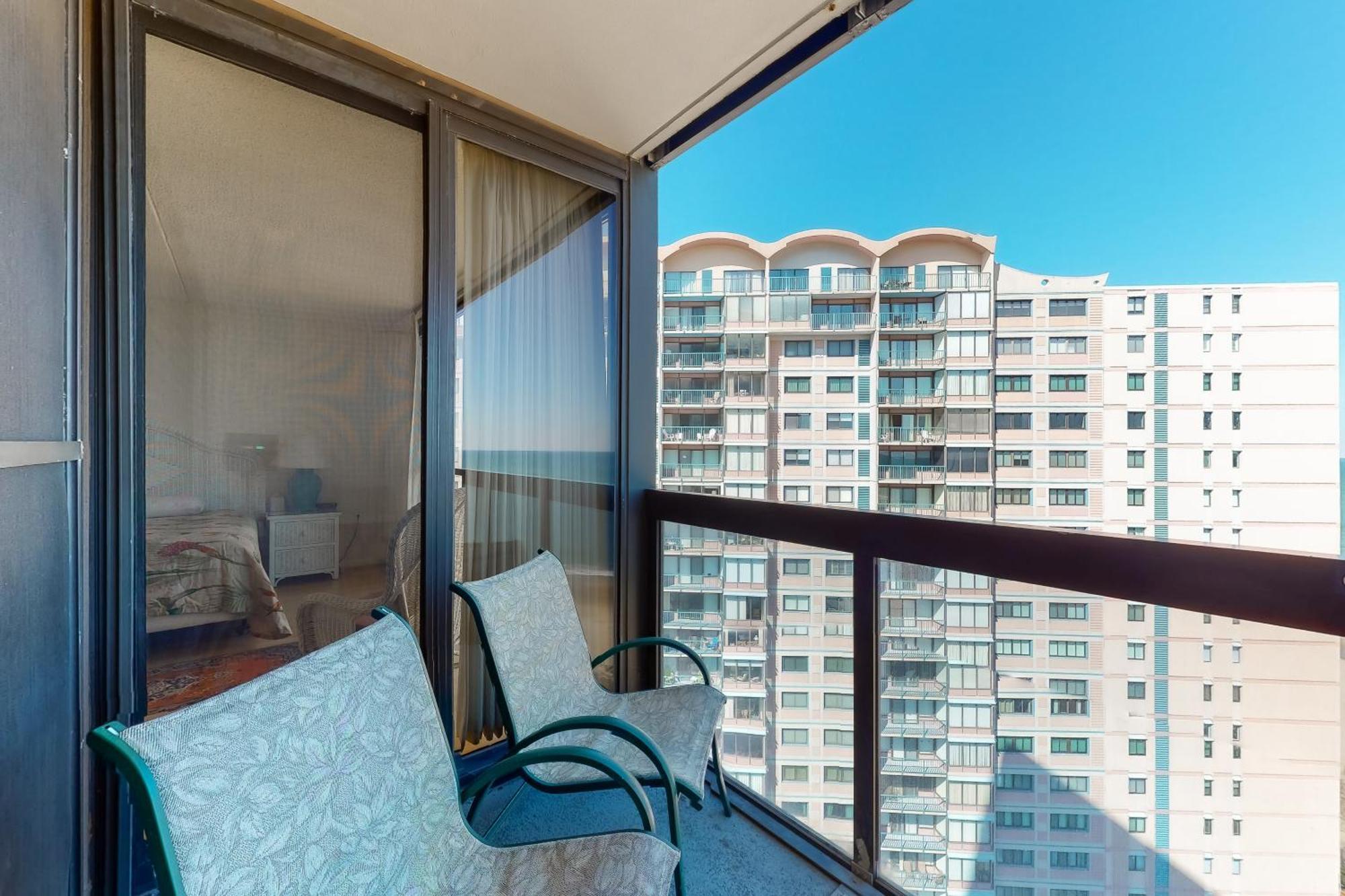 Golden Sands Ocean City Room photo